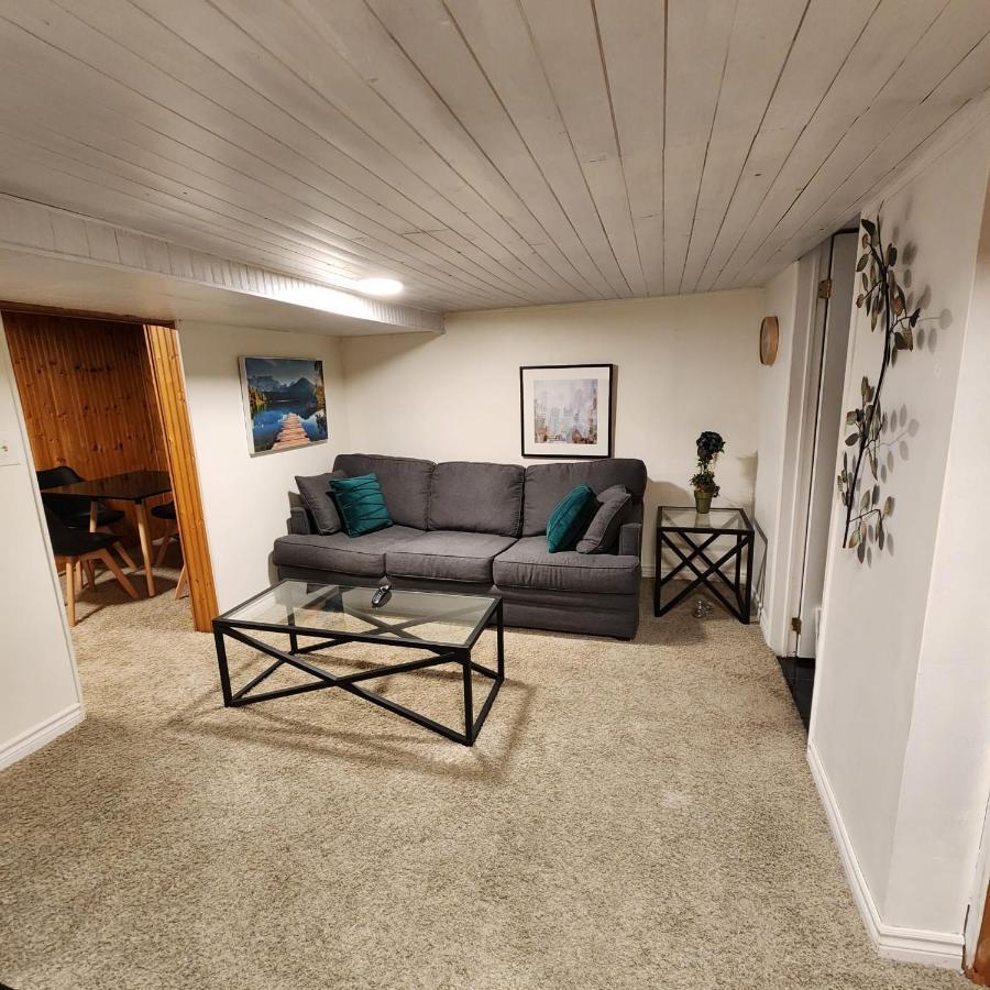 The Weber Suite Kitchener Extérieur photo